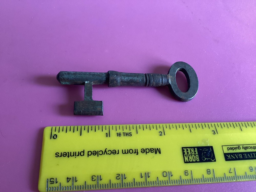 ANTIQUE, SOLID BARREL FORGED METAL KEY FOR DECOR, DISPLAY, CRAFT etc. (REF K9)