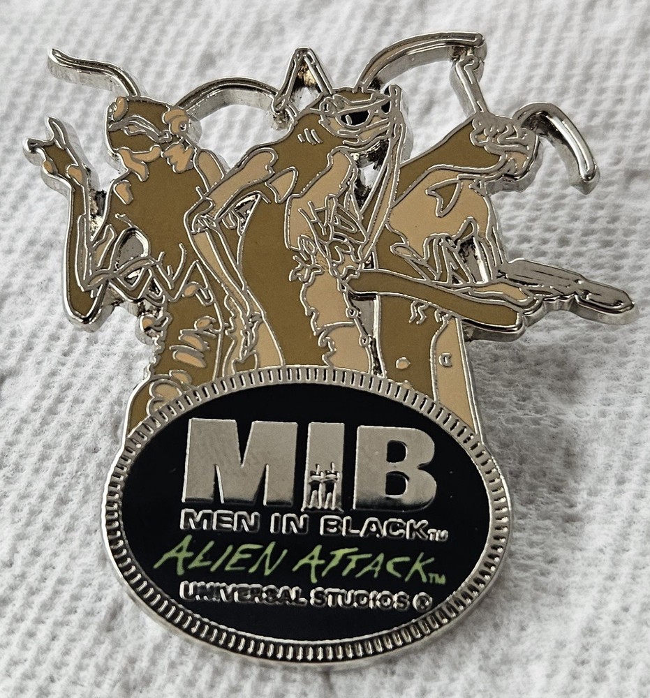 Universal Studios Men In Black Alien Attack Pin 2007