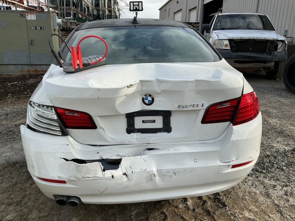 528I 2016 Glove Box 4972146