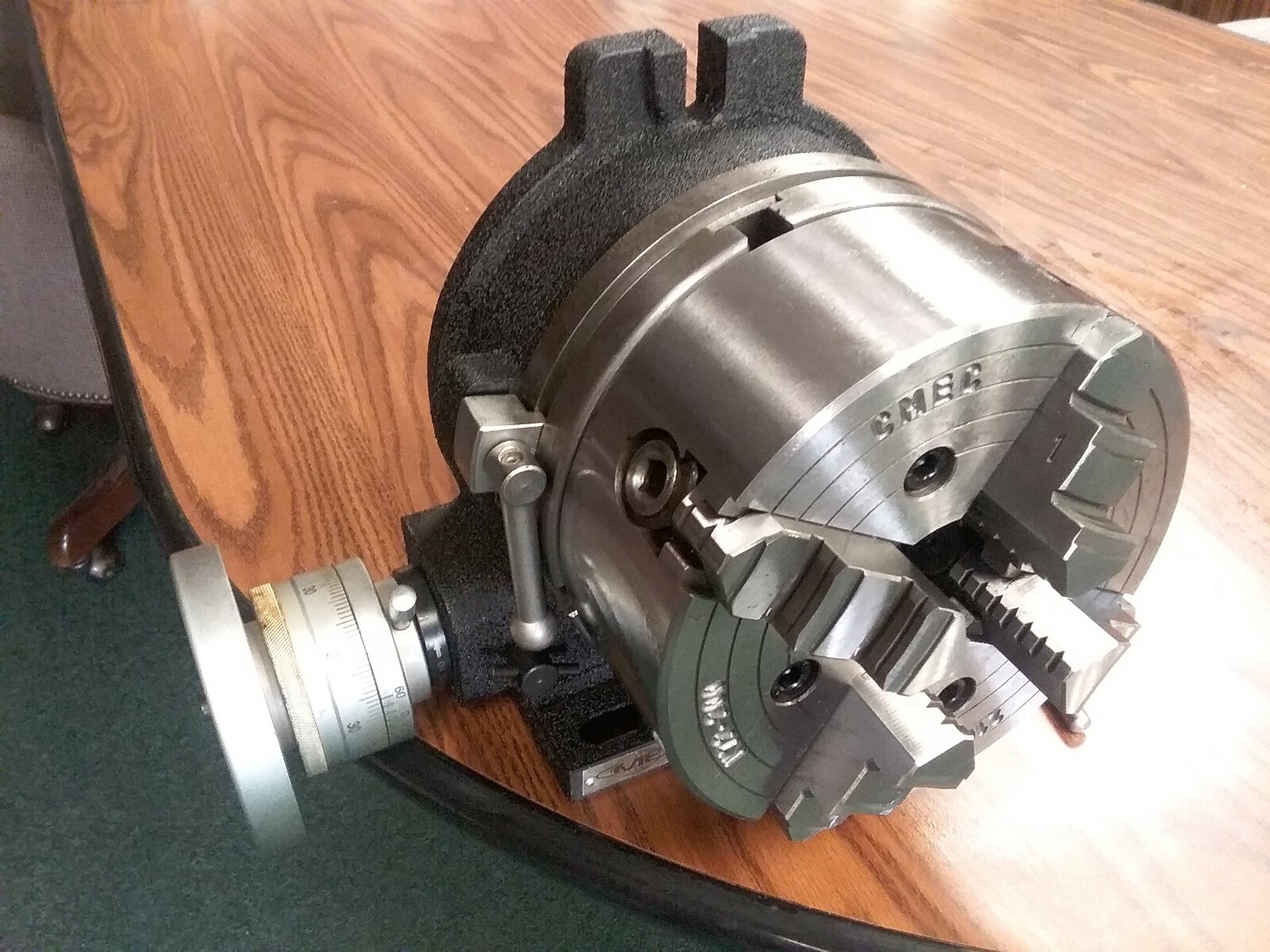 8" HORIZONTAL & VERTICAL ROTARY TABLE w. 8"-4 jaw independent chuck 4 T-nuts