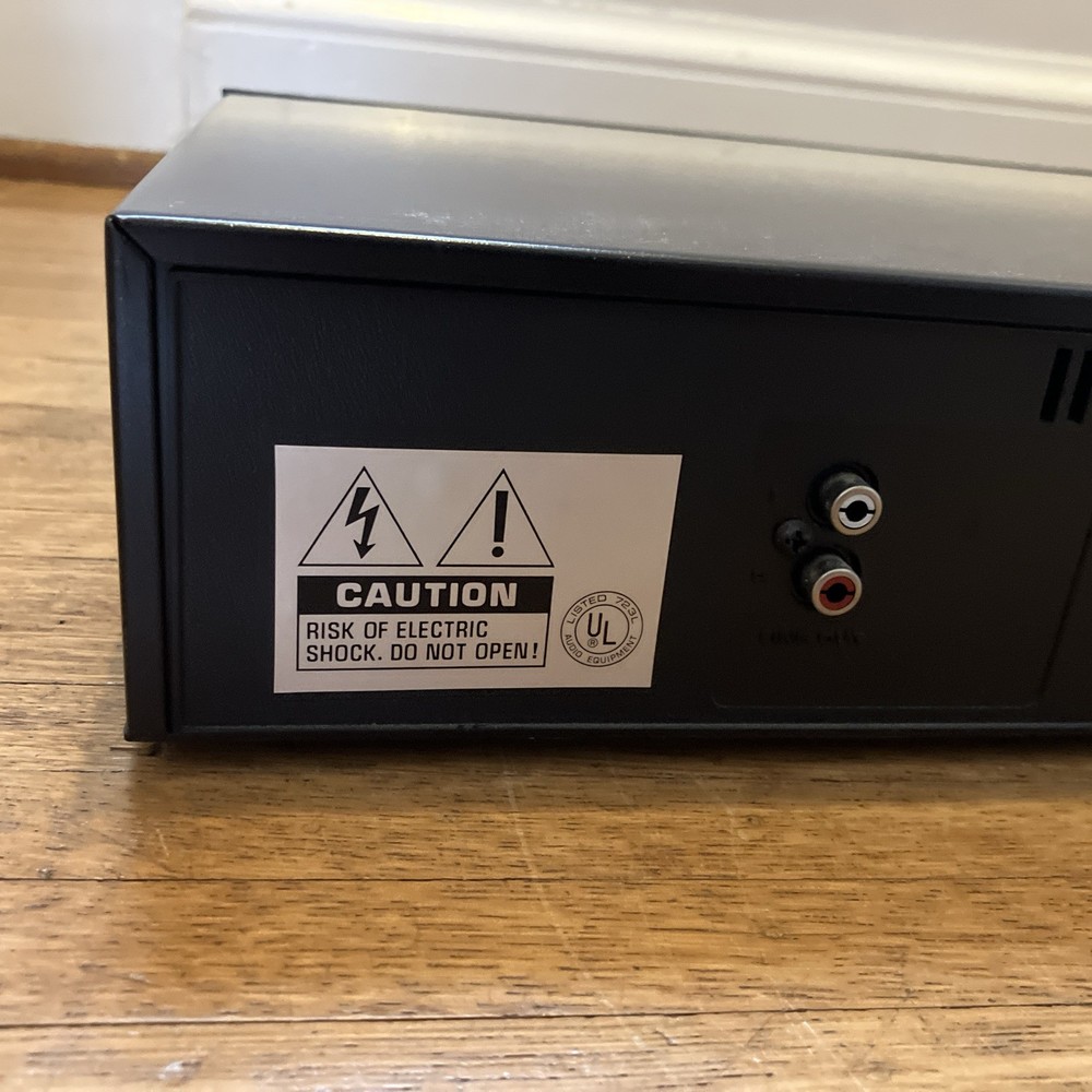 Fisher CD Player AD-875