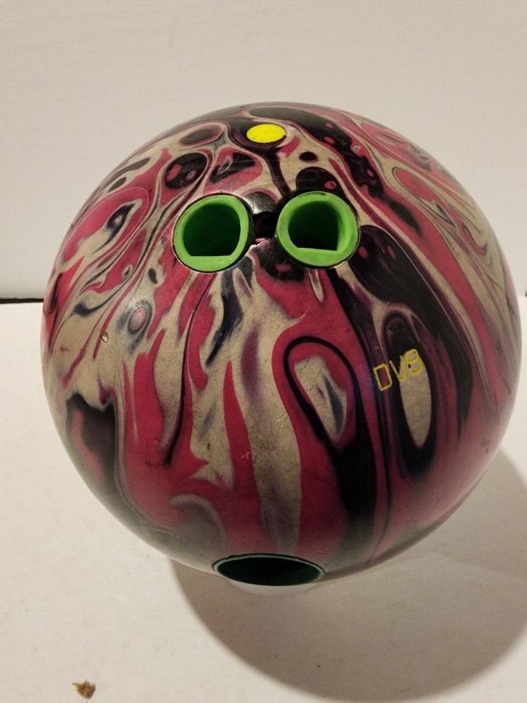 15 Lb Bowling Ball DV8 Decree Solid Turbo Switch Grip ***cracked bridge***