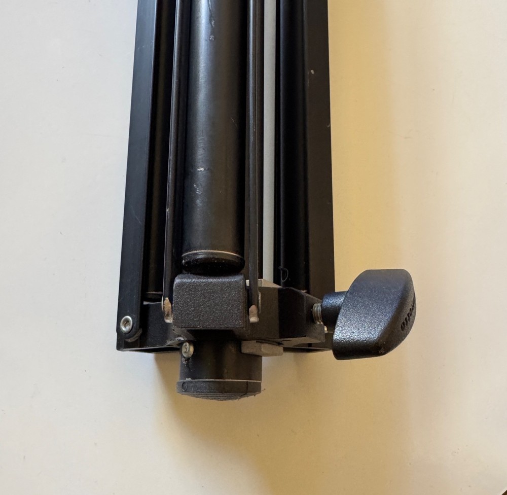 Multiblitz by Manfrotto Studio Light Stand, Leveling Leg, Black - 48" Collapsed