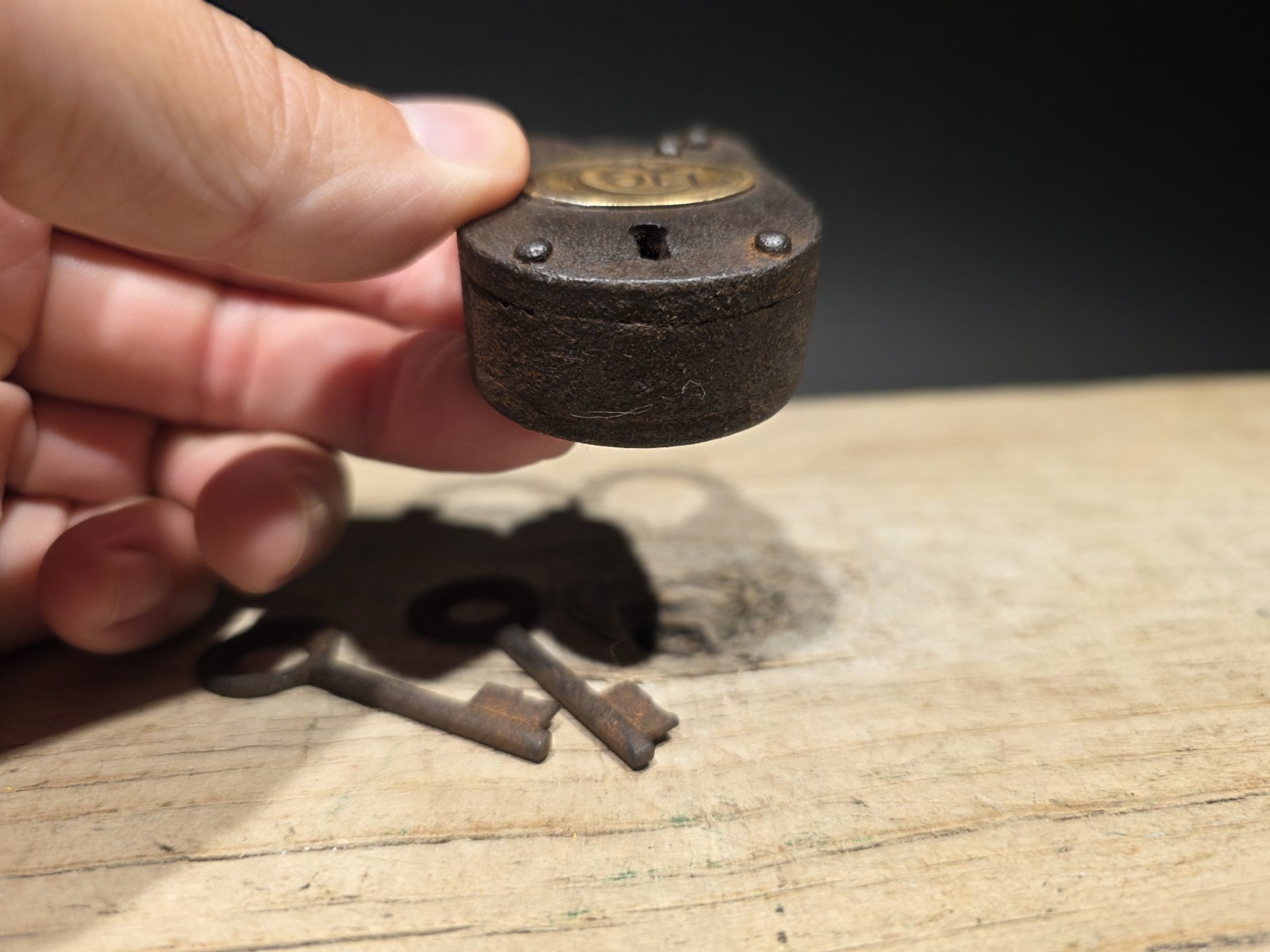 Antique Vintage Style Cast Iron Colt Firearms Ammo Box Padlock Lock & Key