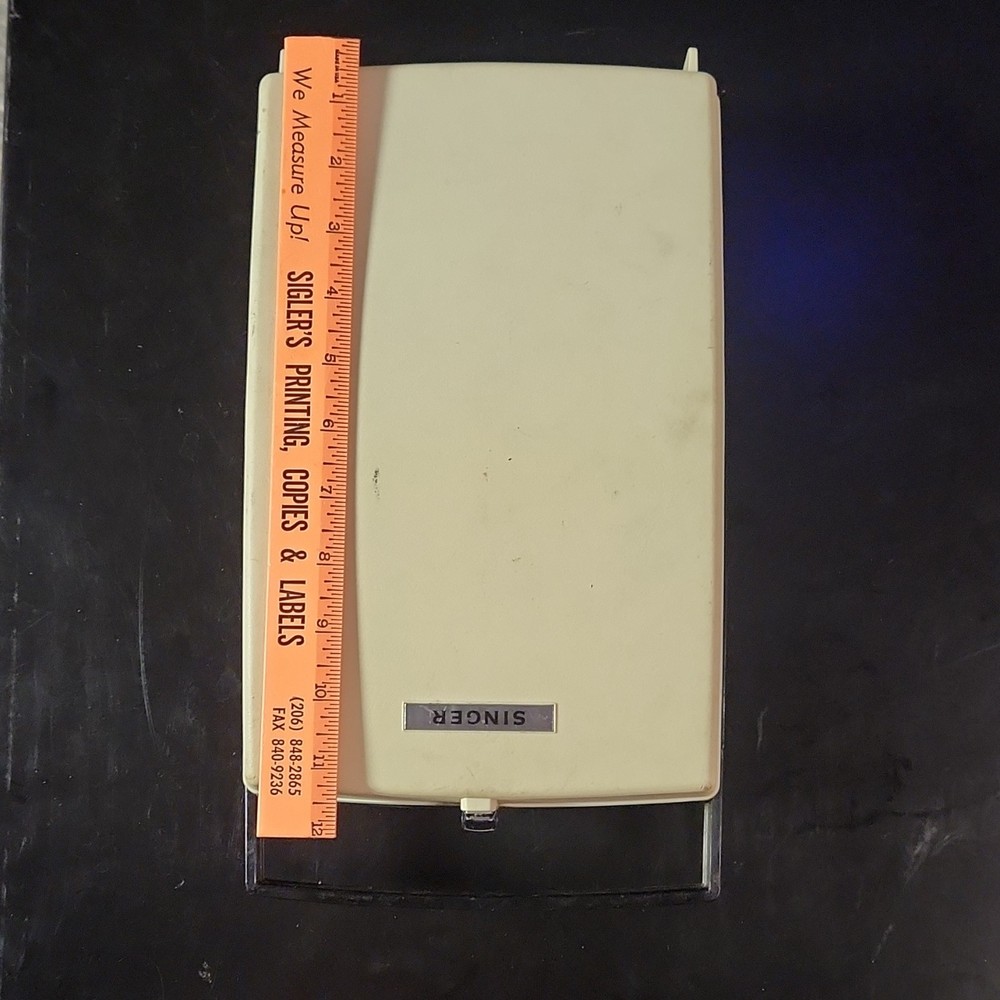 SINGER Vintage Portable Record Player with Tone Control