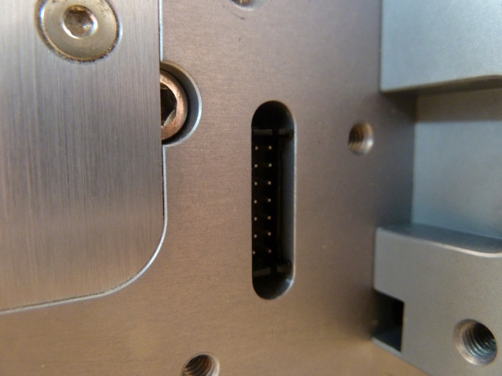 Primatics linear actuator positioning stage [2*Q-68]