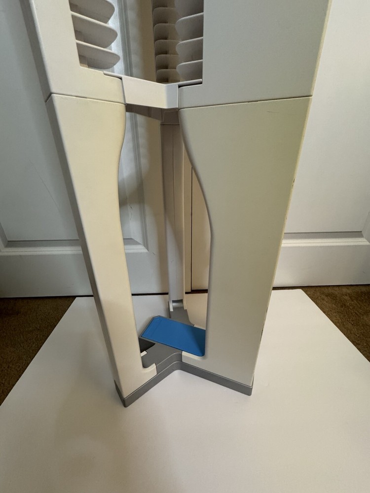Nintendo Wii Storage Tower Stand 36" Game & Controller Rack EUC