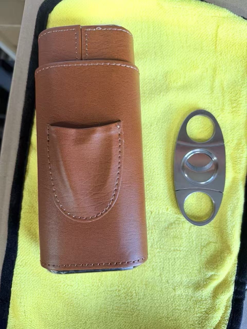 Cedar Lined Cigar Humidor Case Set 3-Pack Travel Leather with Cutter – Gift