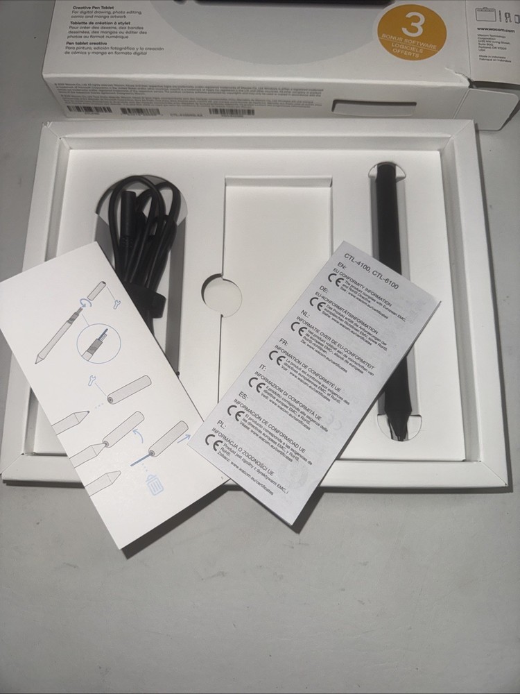 Wacom Intuos Creative Pen Tablet with Bluetooth - Medium, Black