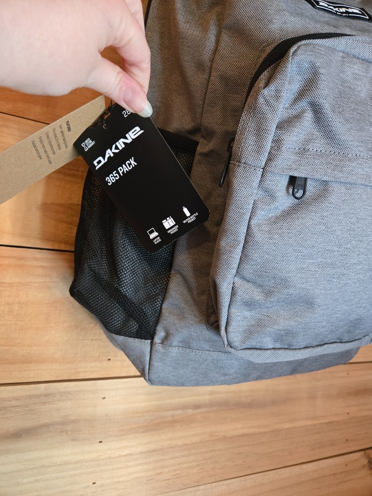 NWT Dakine 365 Backpack Gray/Black Backpack Computer Compartment