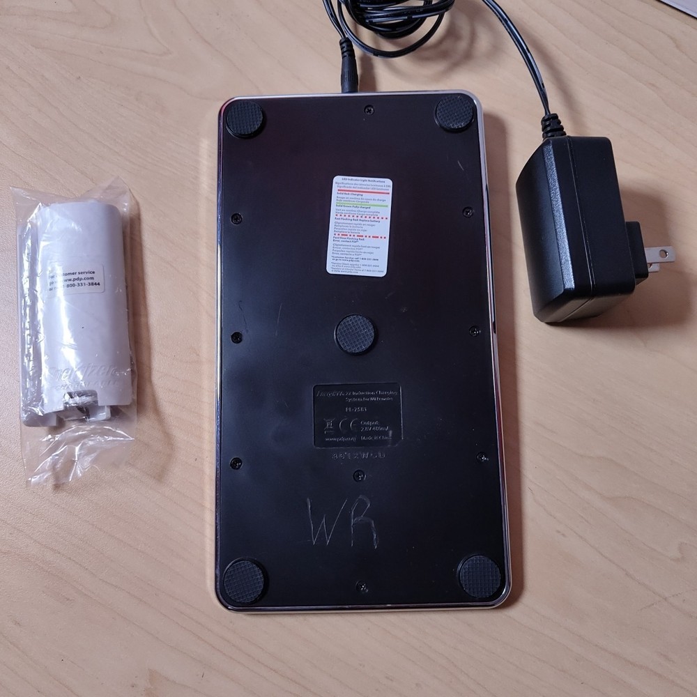 Energizer PL-7581 Wii Flat Panel Induction Battery Charging Pad Remote Charger