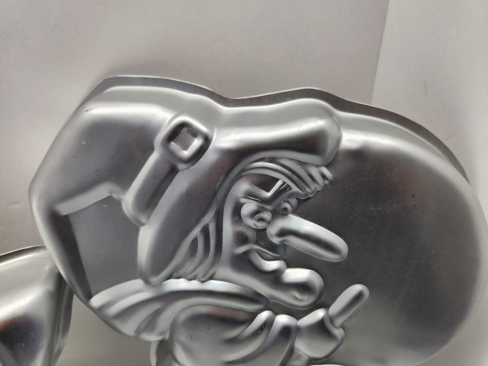 Vintage Wilton Cake Molds-Count Dracula & Witch