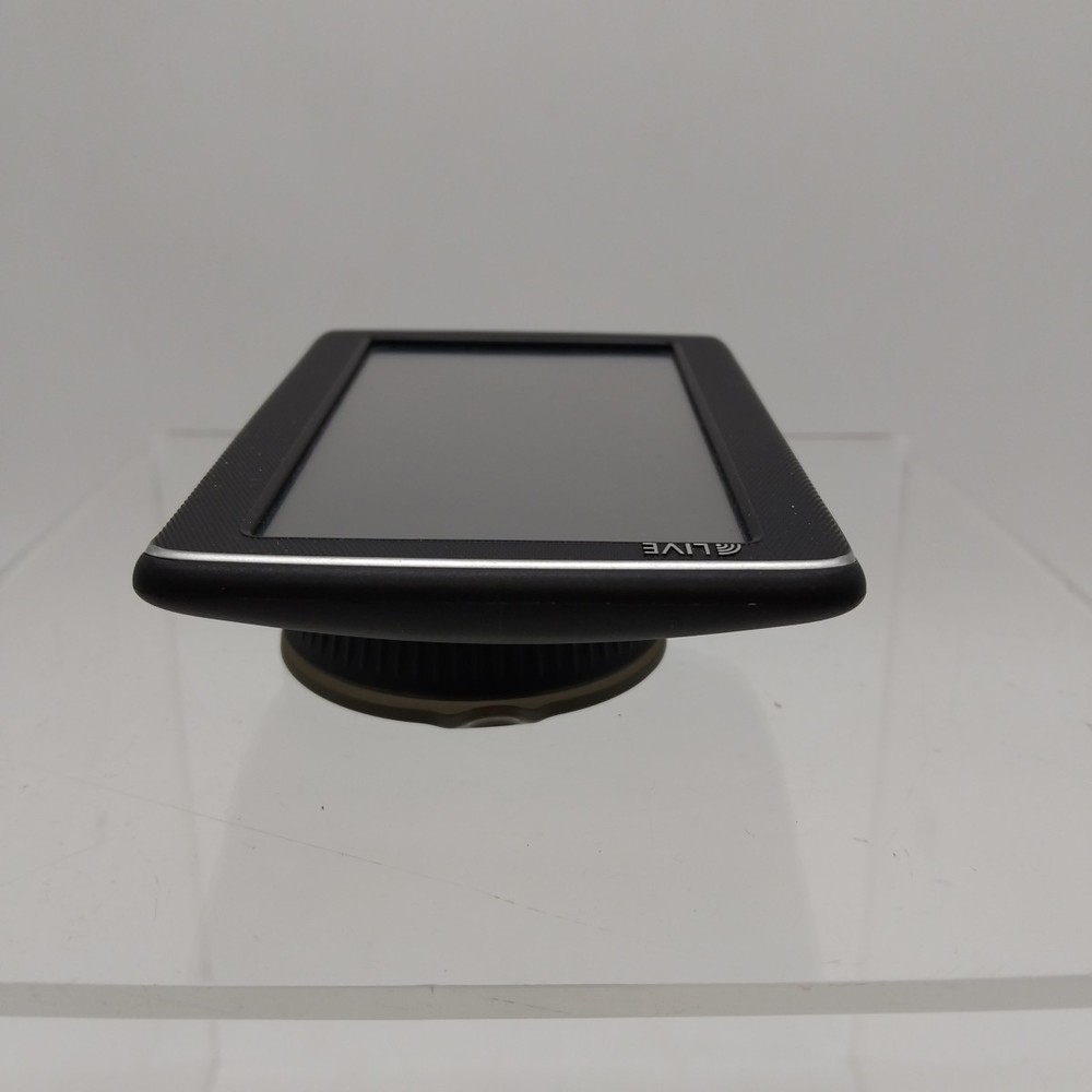 Tomtom Live 0168 UK Satnav with Case and USB Cable - Working Condition