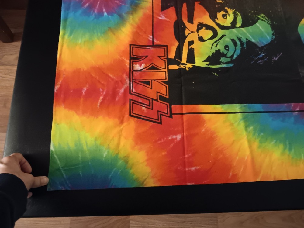 Kiss-Kiss Dynasty Tie Dyed Tapestry 1996 *VERY NICE/SEE DESCRIPTION*