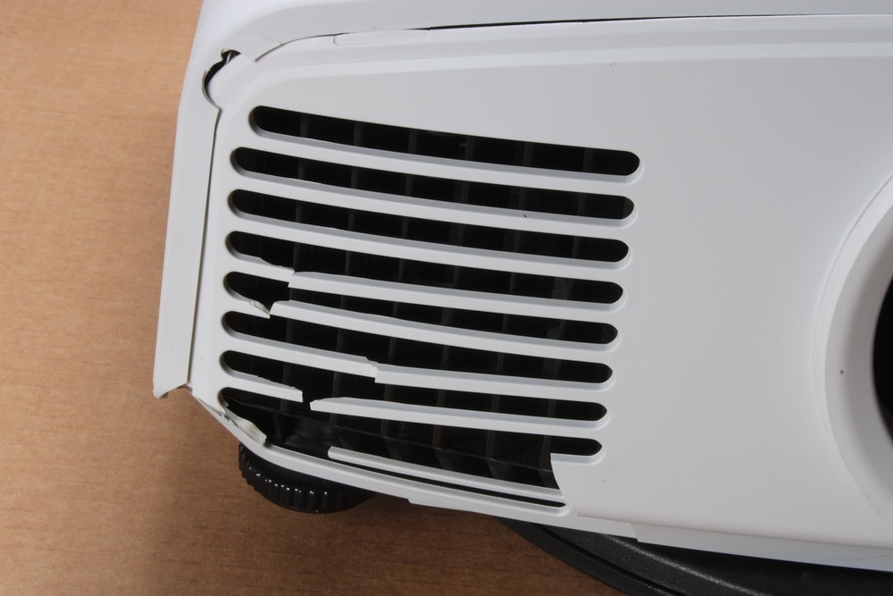 Mitsubishi WD2000 DLP Projector - Fair Condition