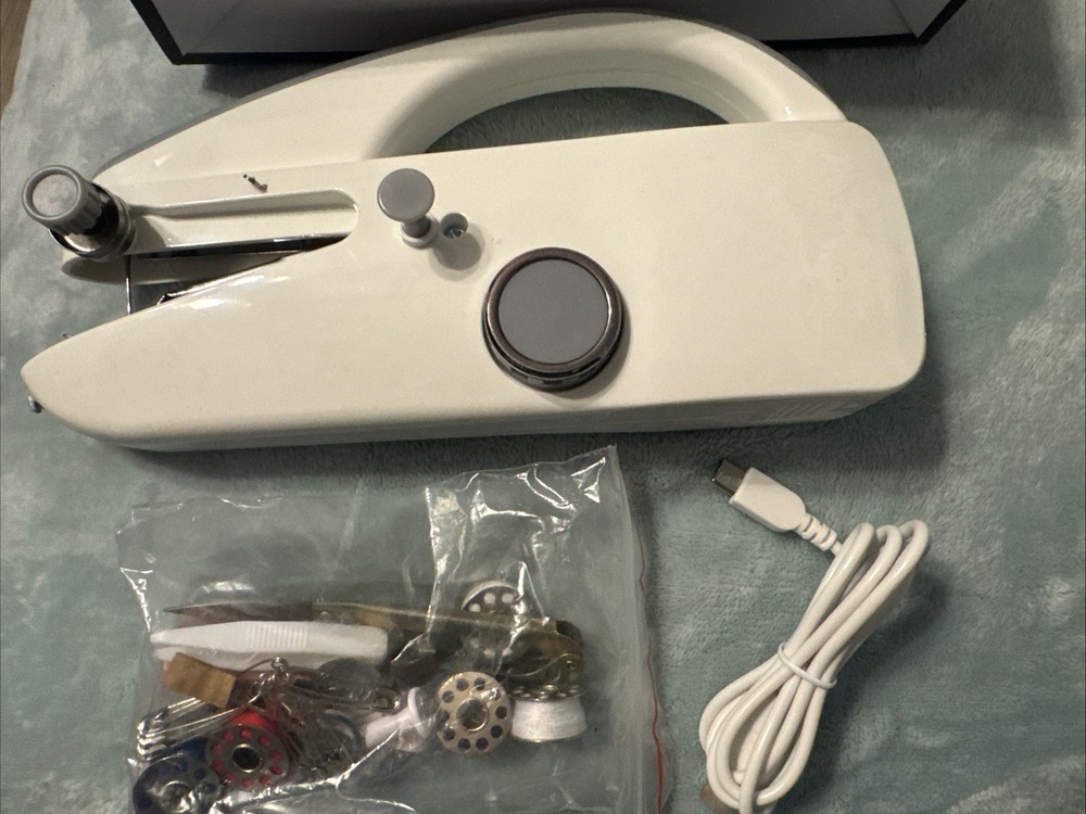 Handheld Portable Mini Sewing Machine, Easy to Use, Fast Sewing Speed