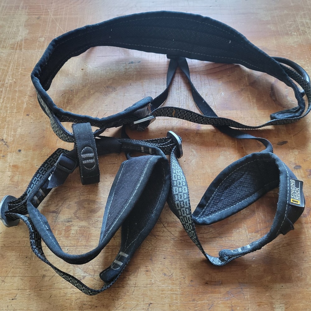 Singing Rock Zenith Climbing Harness - Size Small