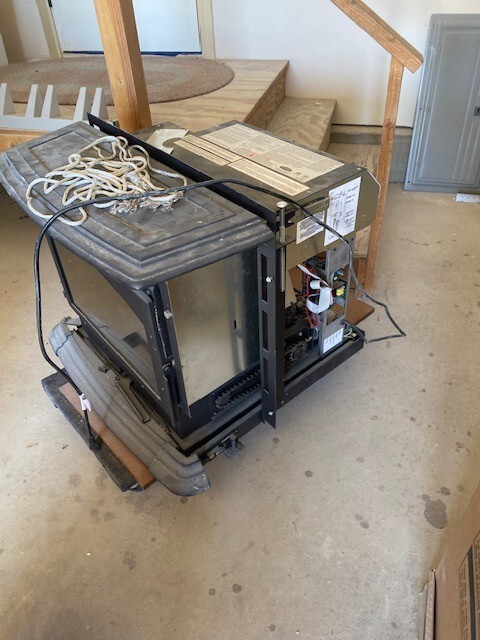 Pellet Stove - Enviro M55 - Cast Iron - excellent condition