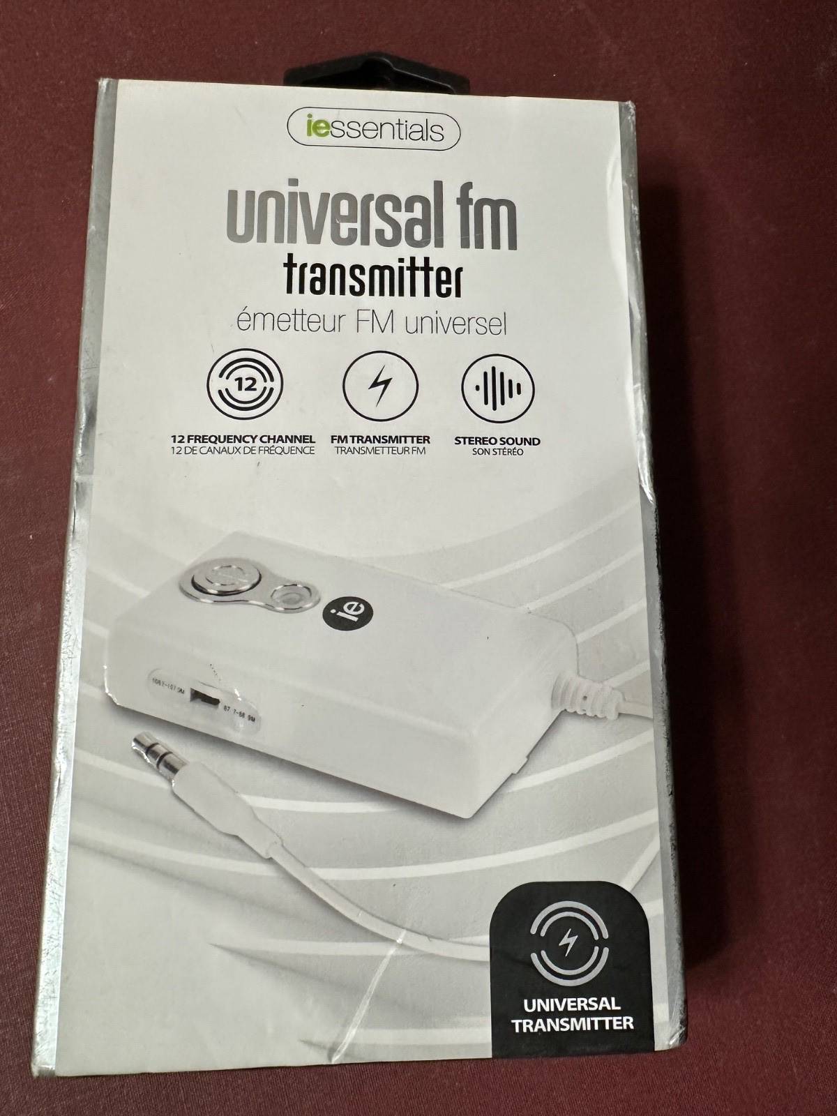 iessentials Universal FM Transmitter, Tune-Free Audio FM Transmitter