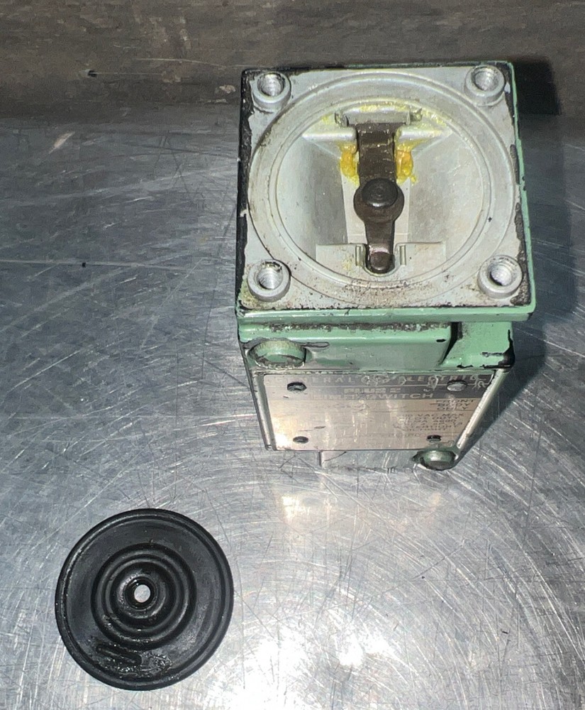 General Electric Limit Switch | CR215GFA | Used Surplus