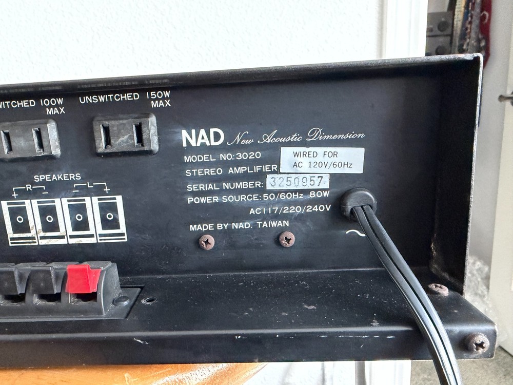NAD 3020 Recently Serviced New Faceplate read description
