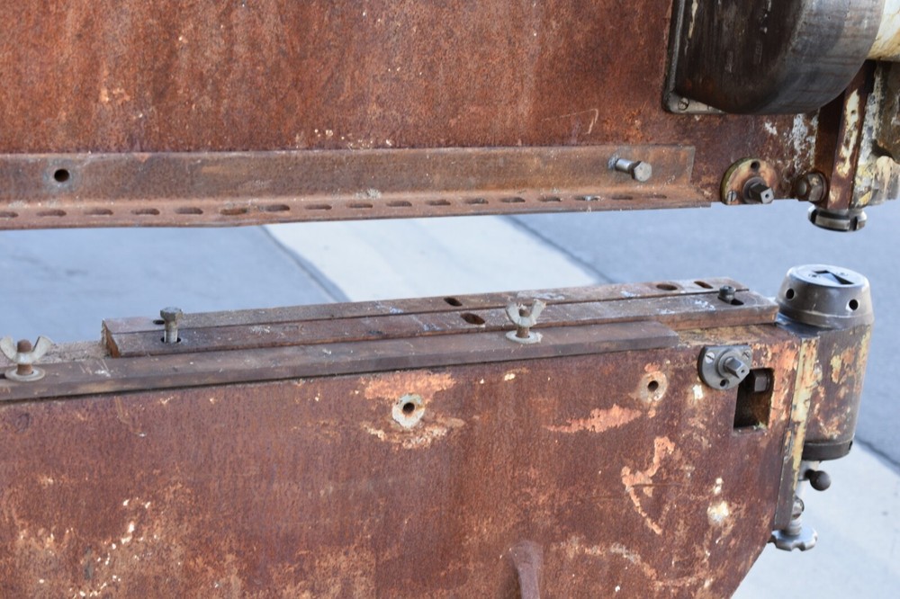 Pullmax Model D2 Nibbler Beveler Circle Cutter Sheet Metal Shear Shaping Machine