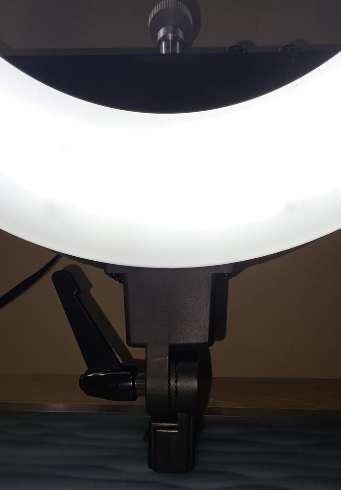 DIVA 18" Stellar Lighting Systems Fluorescent Ring Light CEL-R18C W/ Case