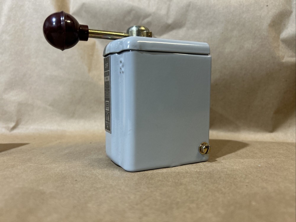 Central Electric Cat No R44 Comroe