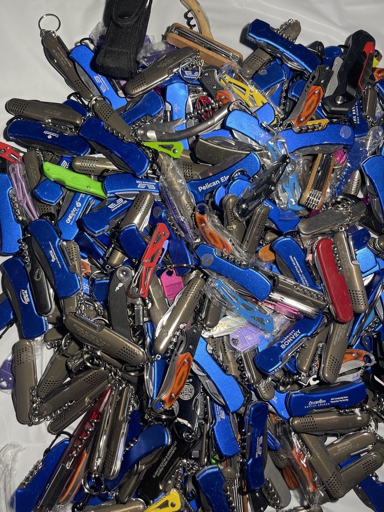TSA Confiscated Pocket Knives/multitools Lot