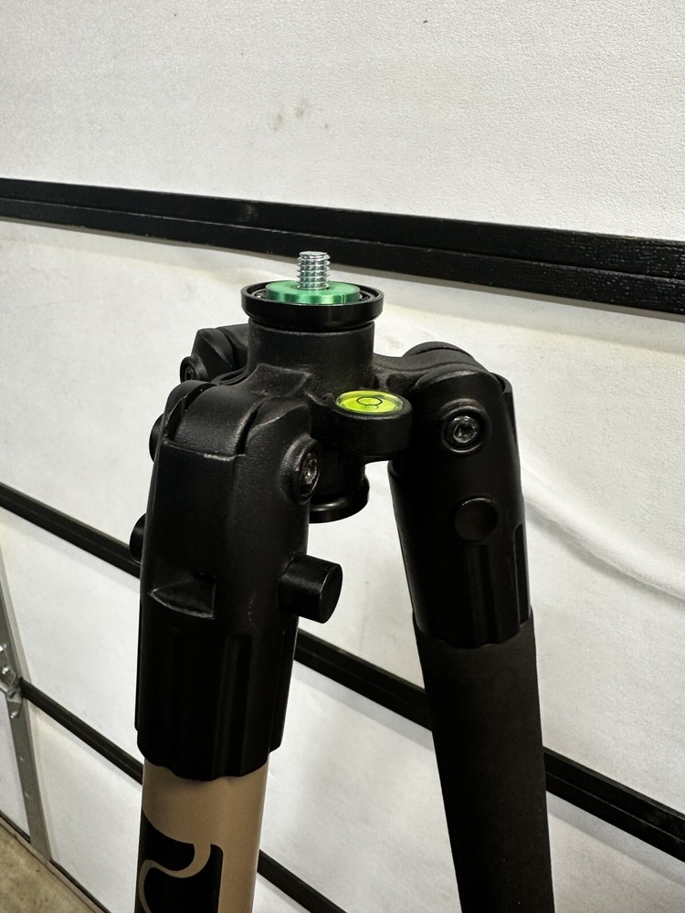 Bog Death Grip Tripod Adapter (3/8" thread) BLACK