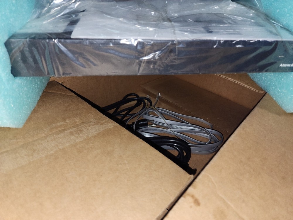 Pelco CM9760-ALM Alarm Interface Unit