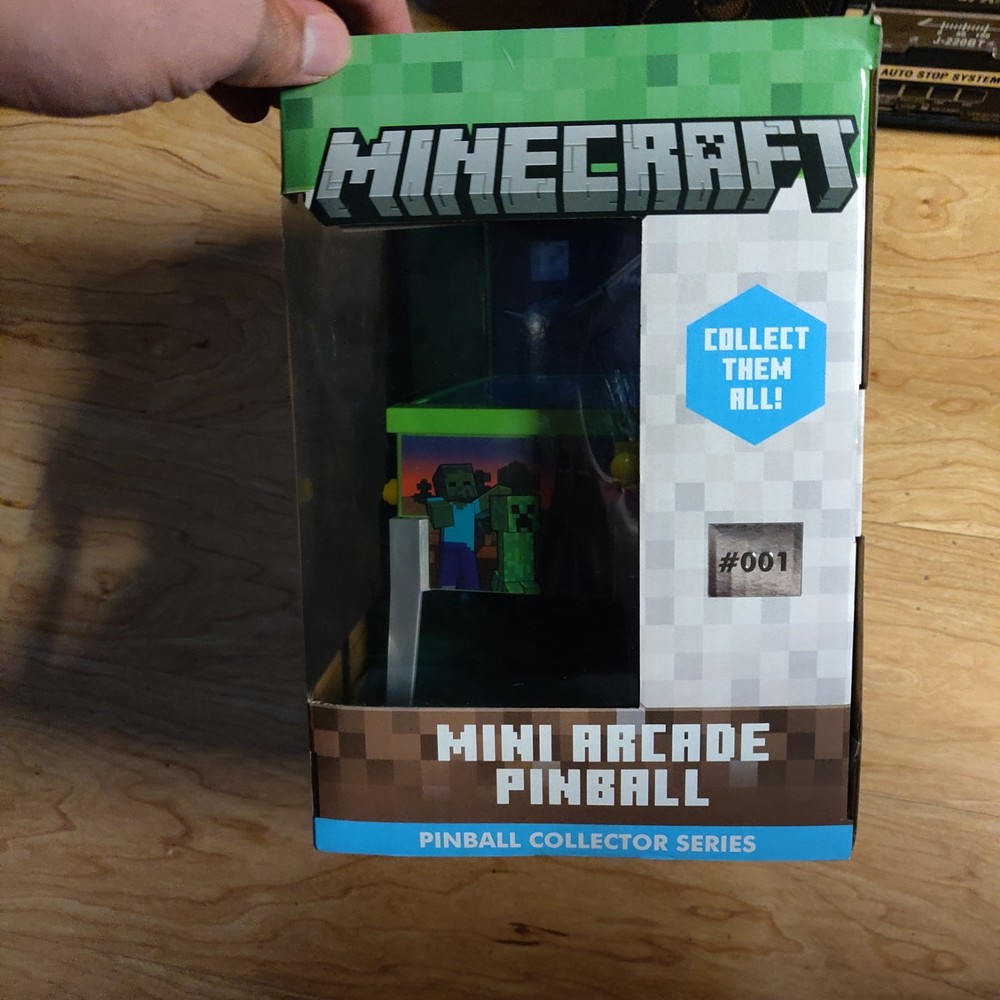 Minecraft Mini Arcade Pinball Playset Brand New