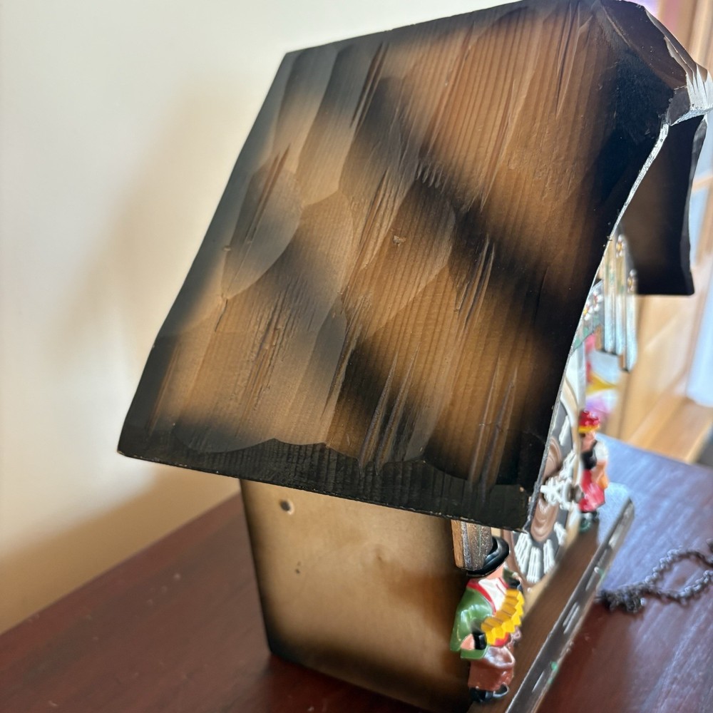 German Cuckoo Clock No Weights Or Pendulum