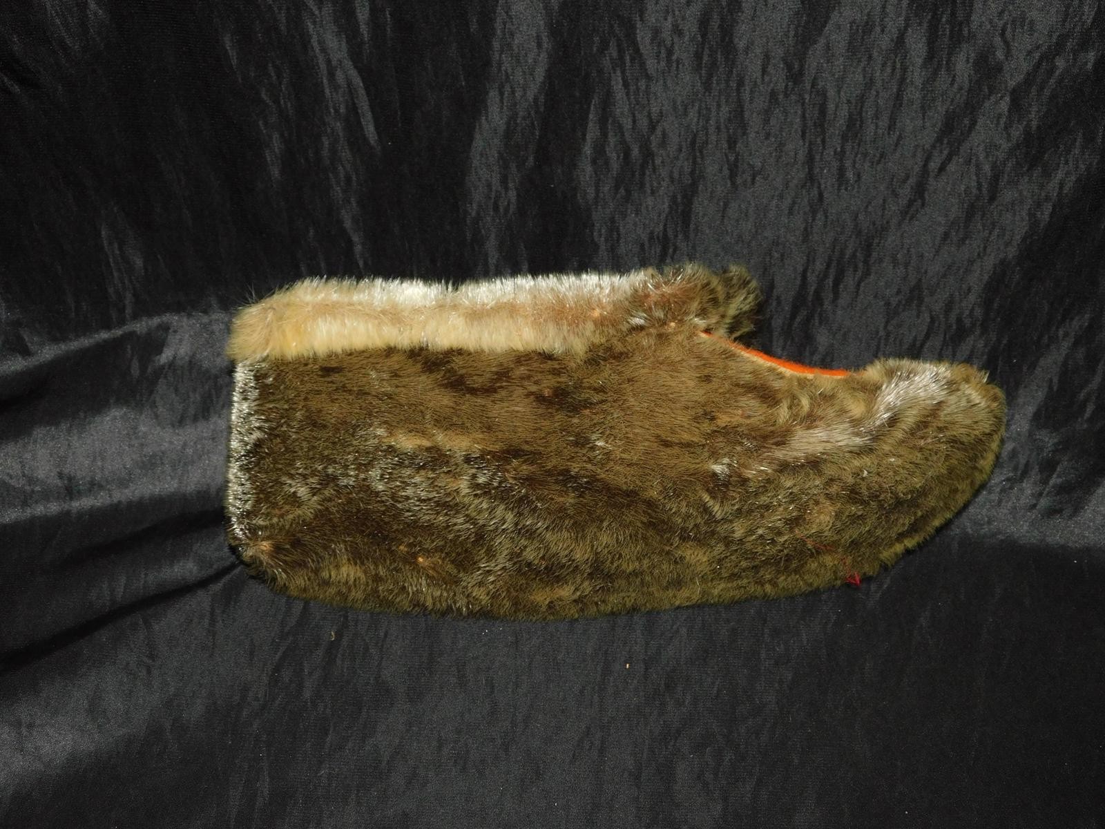 Vtg Inuit Made Fur Slippers Orange Felt Beaded Flower Womens Size 6 Moccasins