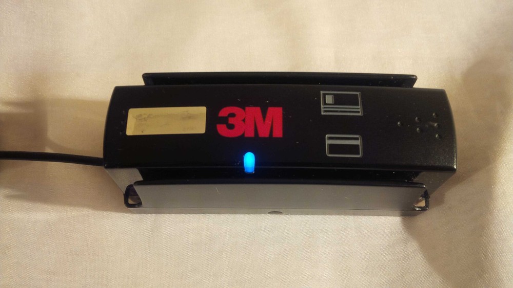 3M CR100M Passport Credit Card Scanner Reader W/ WizzForms TRIAL CD & Drivers