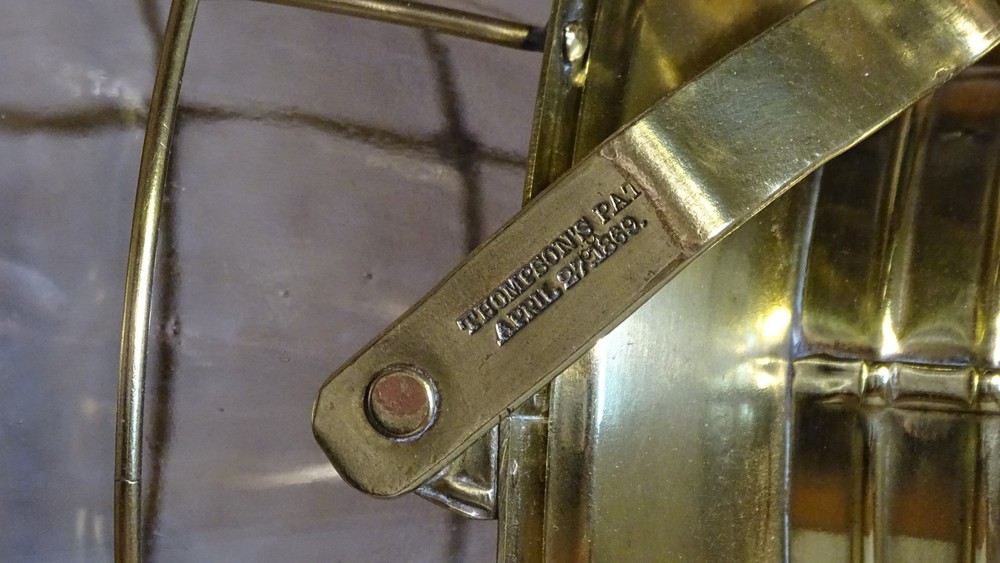 PETER GRAY & SONS RAILROAD CONDUCTOR LANTERN (C4)
