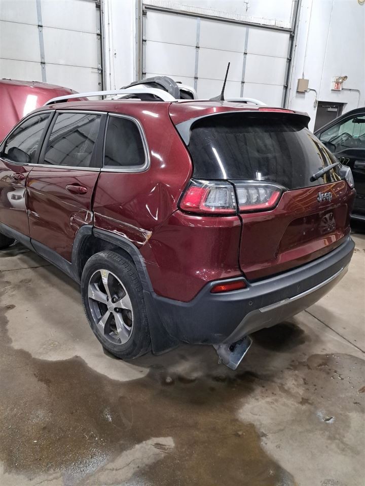 2019 Cherokee Camera/Projector Sku#4386302