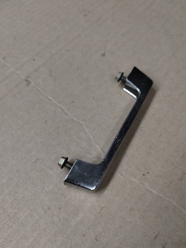 HUSKY TOOL BOX FRONT DOOR PULL  HANDLE. #H37