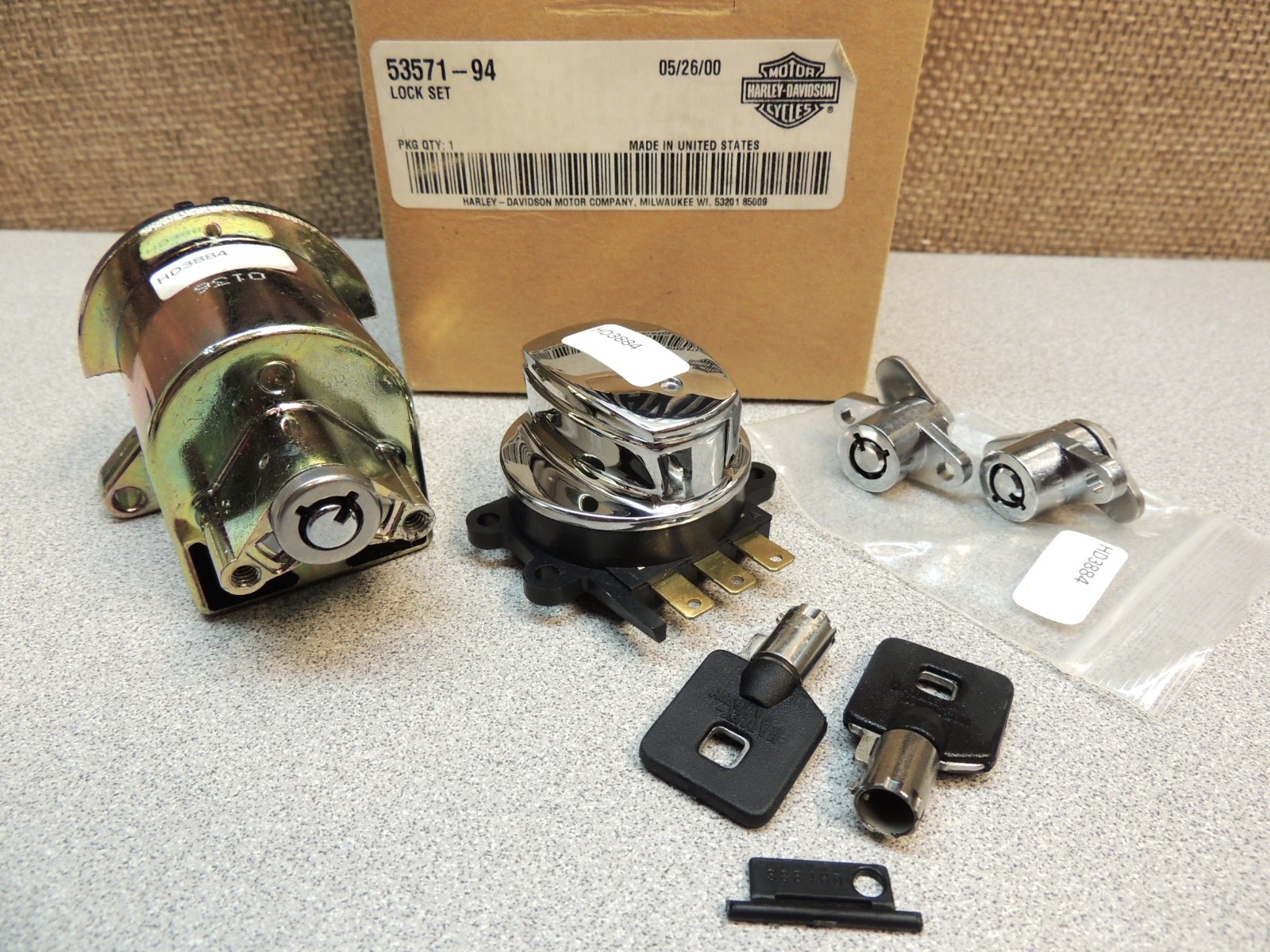 NOS Genuine Harley '94-00 Road King & '02 FLHRSE Complete Bike Keyed Lockset OEM