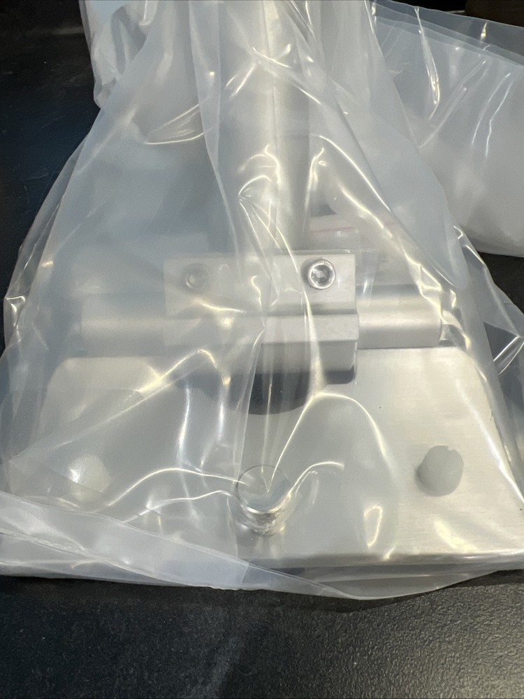 Datex-ohmeda Aespire Mounting Hardware. DX-0033-03B