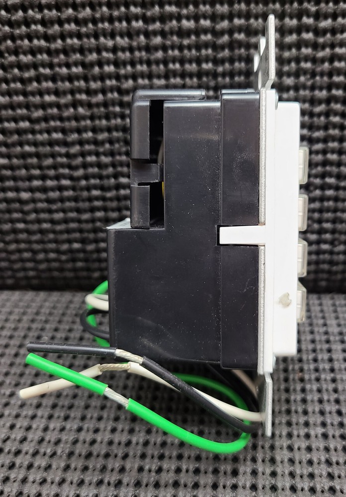 OnQ 364355-01 CLASS 2 SCENE SWITCH MODULE WHITE