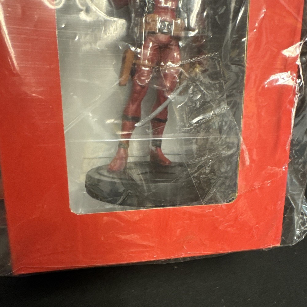 MARVEL DEADPOOL FIGURE FACT FILES - EAGLEMOSS CHAPTER 5 - SEALED