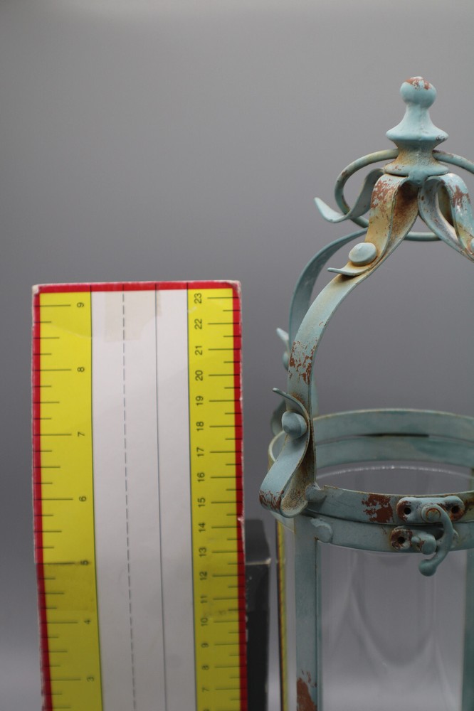 Metal decorative lantern