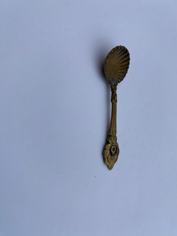Miniature 2" Seashell Shell Salt Spoon Flower Handle