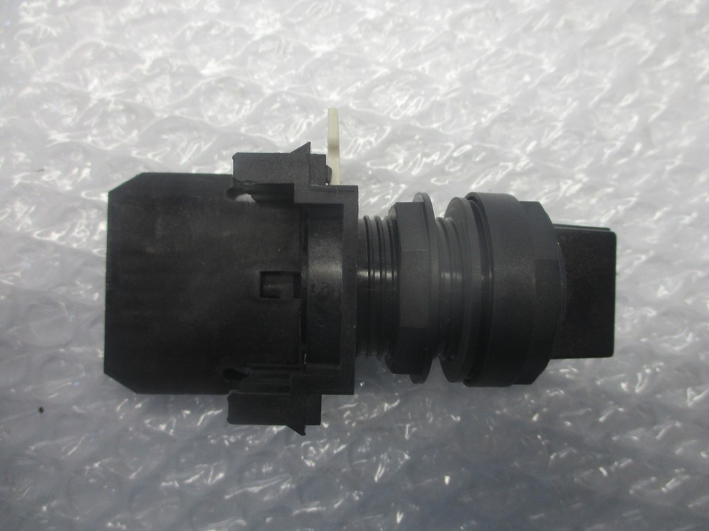 EATON E22B5 SER.A1 SELECTOR SWITCH NSNP