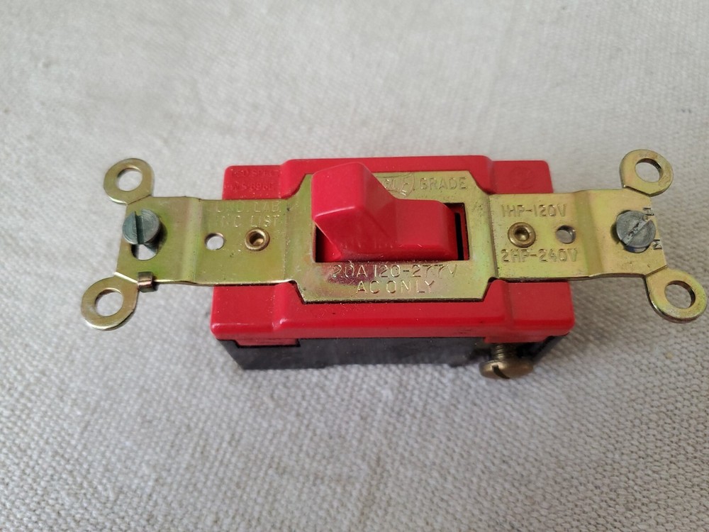 PACK OF 4 EAGLE FED SPEC 2223RD TOGGLE 3 WAY LIGHT SWITCH RED