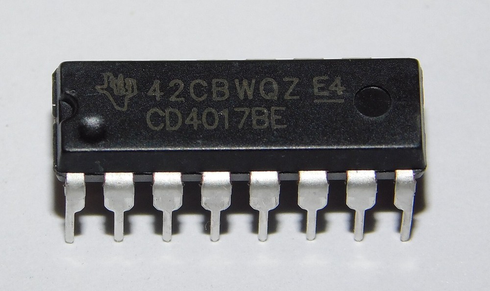 10PCS CD4017BE CD4017 CMOS Decade Counter with Decoded Outputs