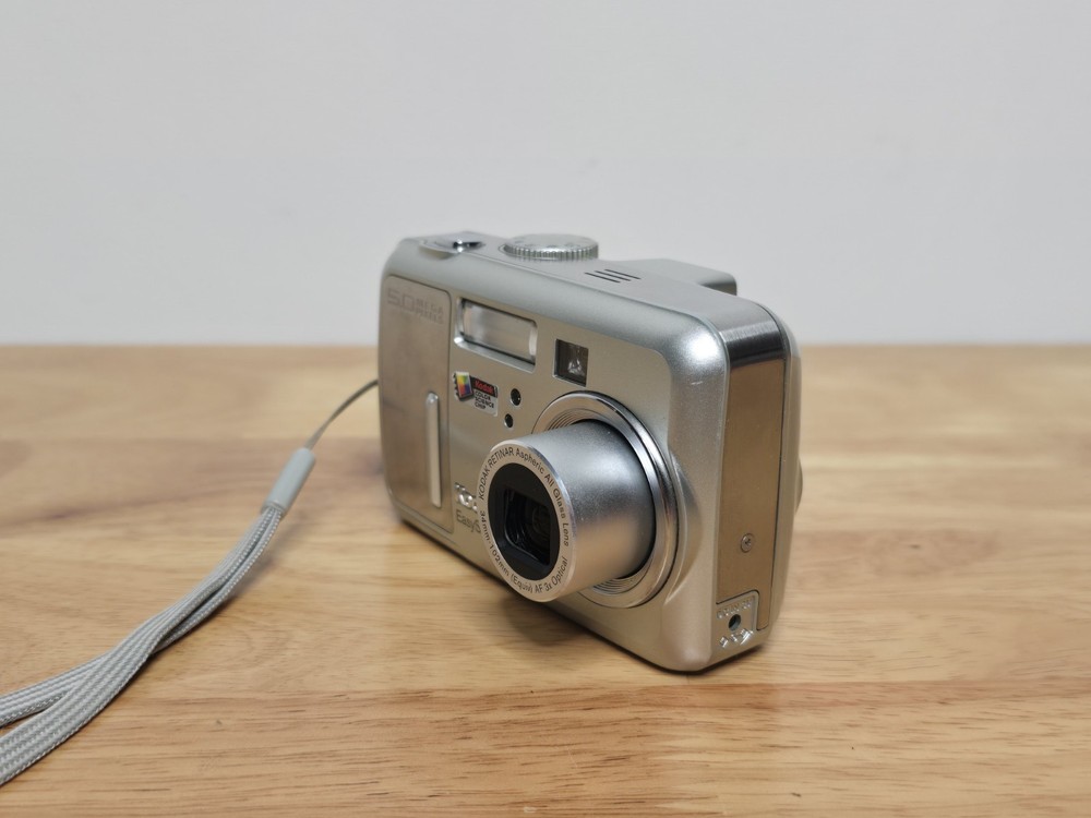 Kodak EasyShare CX 7530 Digital Camera 5MP Vgc