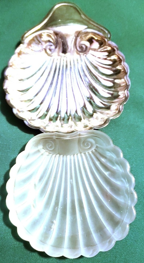 Vintage 5" Silver Plated Scallop Shell Dish England