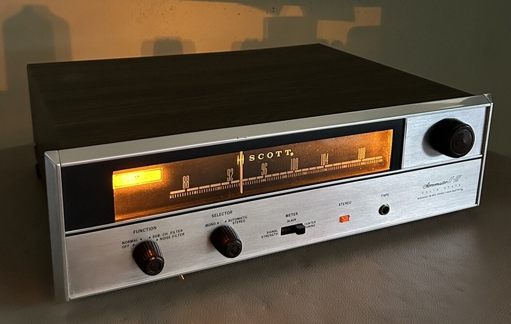 SCOTT LT-112 STEREO TUNER
